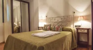 Seville Apartments