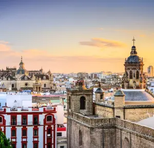 Seville's Hot Atmosphere